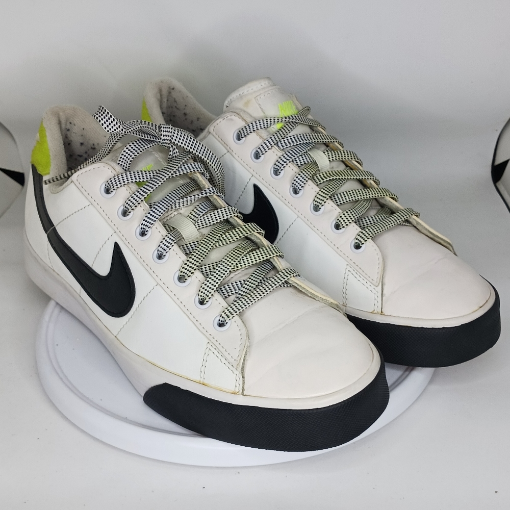 Nike sweet classic leather